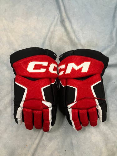 Black Junior CCM Tacks AS-580 Gloves 11" (Used)