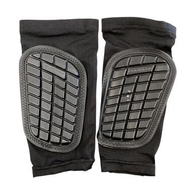 Used Soccer Shin Guards Junior Black SM 11760-S000082422