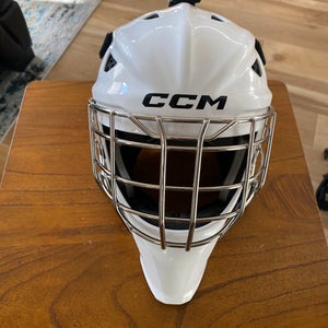 Youth 2023 Small CCM Axis F5 Goalie Mask (Used)