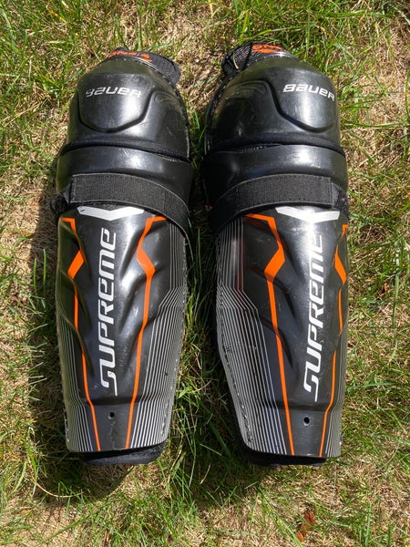Junior Bauer supreme one.4 11" Shin Pads (Used)