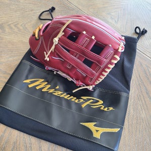 Super rare! Mizuno Pro 11.5" infielders dream.