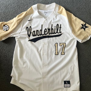 White Large Men's Nike Jersey (New)
