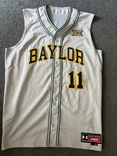 Gray Large Men's Under Armour Jersey (Used)
