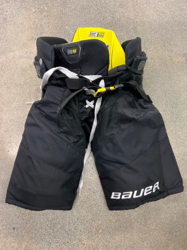 Junior Small Bauer Supreme 3S Pro Hockey Pants (Used)
