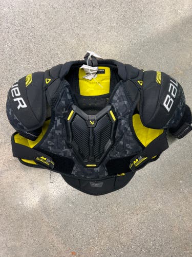 Medium Intermediate Bauer Supreme M3 Shoulder Pads (Used)