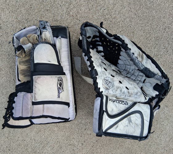 Regular SR Boddam hockey goalie gloves set(Used)
