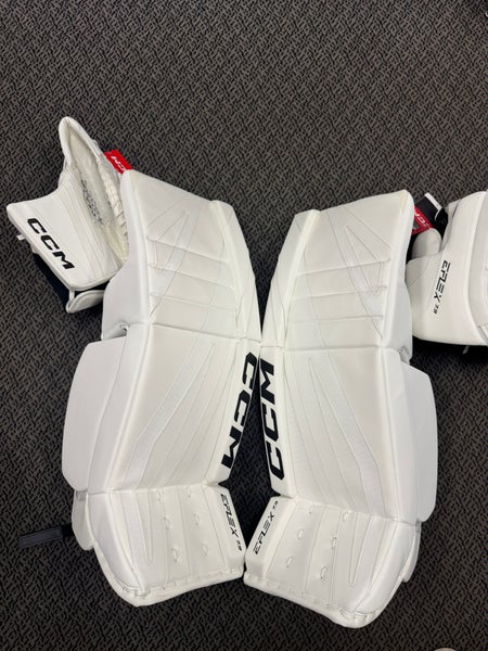 34" +1 CCM EFLEX 7.9  Goalie Full Set (New)