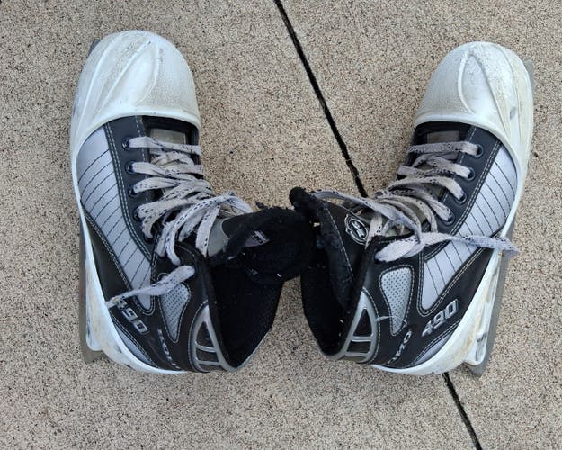 Koho 490 Hockey Goalie Skates Size 6.5 (Used)