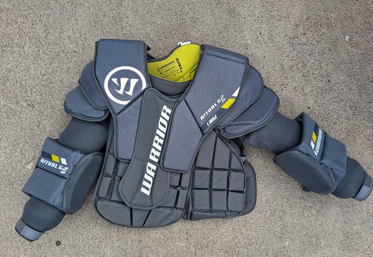 Large Senior Warrior Ritual G2 Goalie Chest Protector (Used)