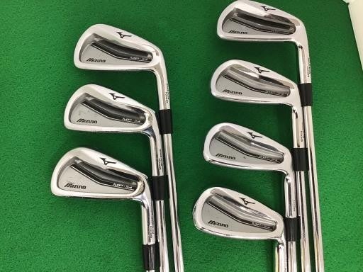 Men's Mizuno Right Handed Iron Set Stiff Flex (Used)