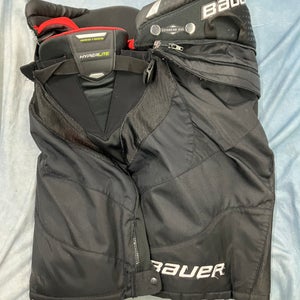 Black Intermediate Medium Bauer Vapor Hyperlite Hockey Pants (Used)
