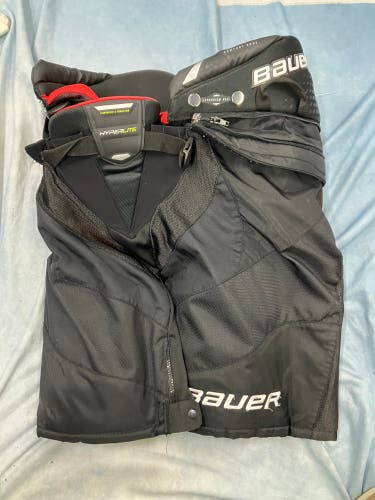 Black Intermediate Medium Bauer Vapor Hyperlite Hockey Pants (Used)