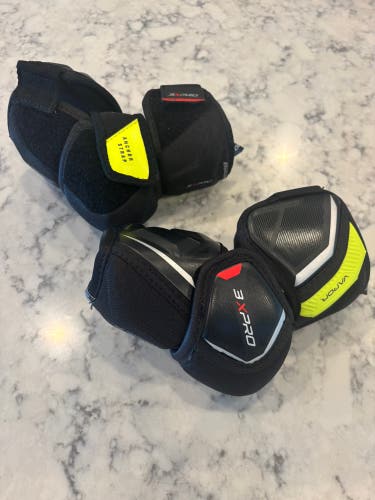Junior Small Bauer Vapor 3X Pro Elbow Pads (New)