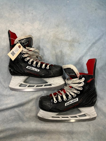 Senior Bauer NSX Hockey Skates Regular Width Size 6 (Used)