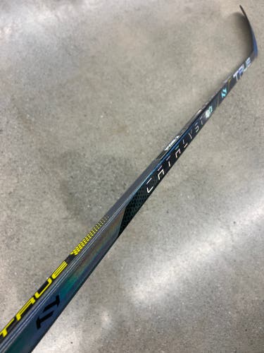 Senior True catalyst 9x3 Hockey Stick Right Handed Pro Stock (New)