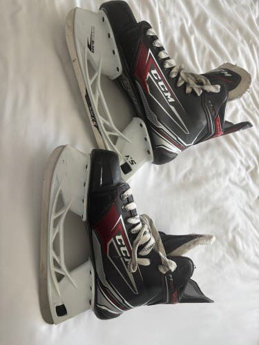 **PRICE REDUCED - CCM JetSpeed FT470 Hockey Skates Size 7.5 (Used)