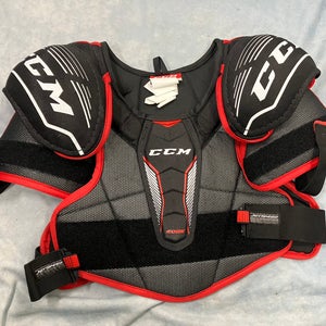 Small Senior CCM Jetspeed Edge Shoulder Pads (Used)