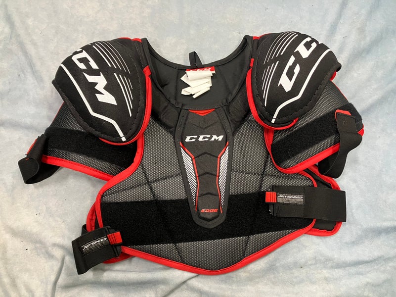 Small Senior CCM Jetspeed Edge Shoulder Pads (Used)