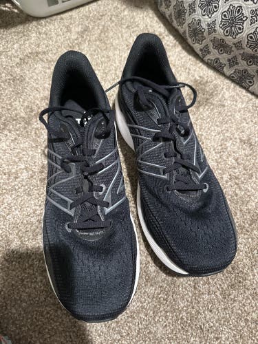New Balance Like New Fresh Foam Sneakers