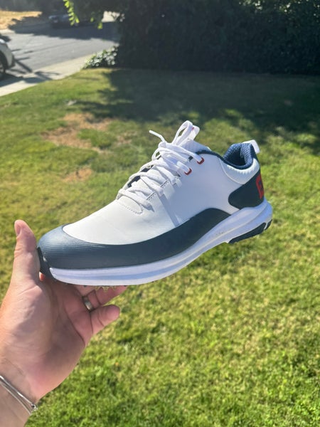 Men's Size M 12.0 (W 13.0) Footjoy Icon Golf Shoes (New)