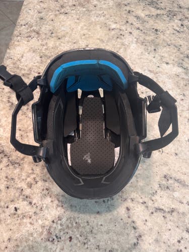 Youth Bauer Prodigy Helmet (Used)