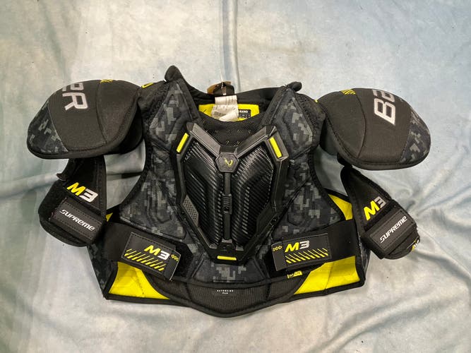 Large Intermediate Bauer Supreme M3 Shoulder Pads (Used)