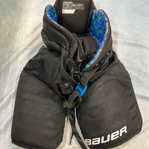 Black Junior Small Bauer X Hockey Pants (Used)