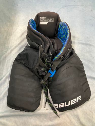 Black Junior Small Bauer X Hockey Pants (Used)