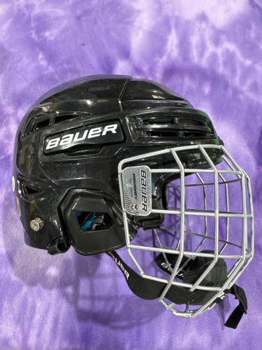 Black Small Bauer Prodigy Helmet (Used)