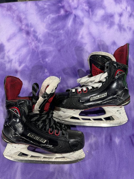 Intermediate Bauer Vapor 1X Hockey Skates Regular Width Size 5 (Used)