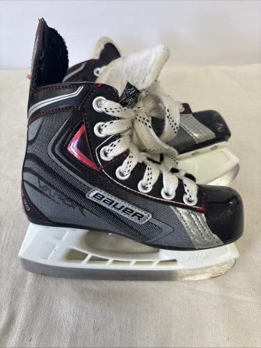Youth Junior Size 12 Bauer Vapor X30 Ice Hockey Skates