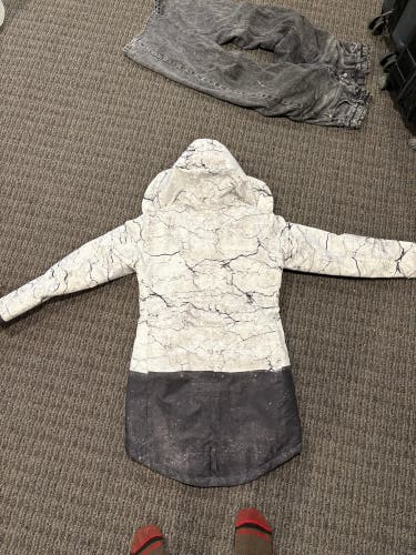 White Women's Adult Small Burton Dryride Jacket (New)