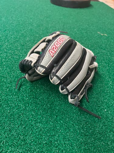 Wilson A2000 Baseball Glove