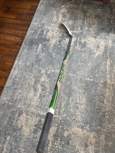 Intermediate Bauer Sling Right Handed Hockey Stick P92 (Used)