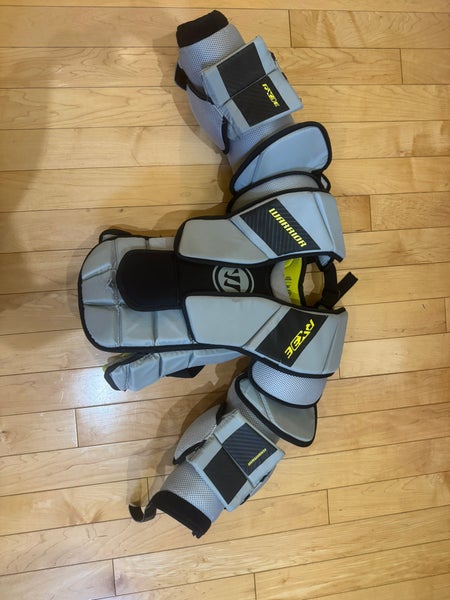 Large/Extra Large 2021 Warrior RX3E+ Goalie Chest Protector (Used)