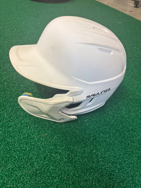 6-7/8 to 7-5/8 Rawlings Mach Batting Helmet (Used)