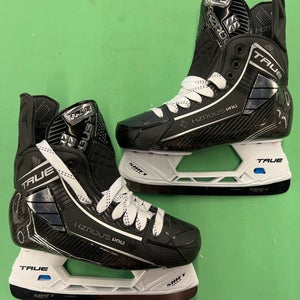 Senior True Hzrdus Pro Hockey Skates Regular Width 7 (New)