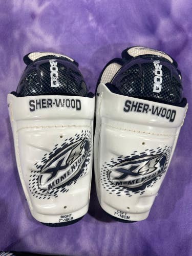 Youth Sher-Wood X4 Shin Pads 7" (Used)