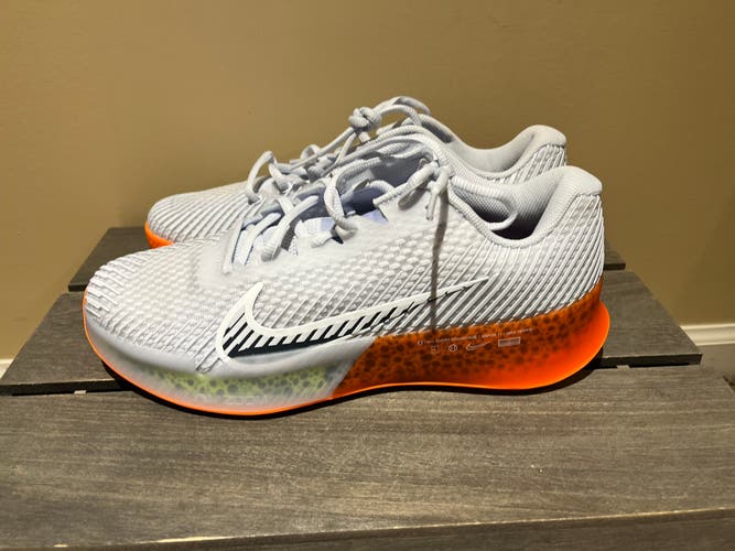 NikeCourt Air Zoom Vapor 11 Electric
Men's Hard Court Tennis Shoes Size M 11.0 (W 12.0) NWOB