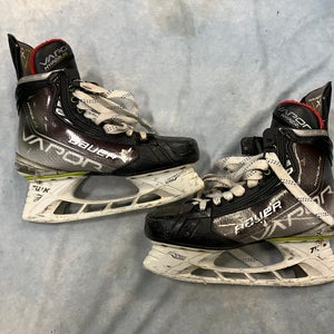 Senior Bauer Vapor Hyperlite Hockey Skates 7.5 Fit 3 (no steel)