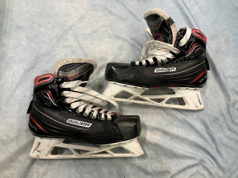 Senior Bauer Vapor X900 Hockey Goalie Skates Regular Width 8.5 (Used)