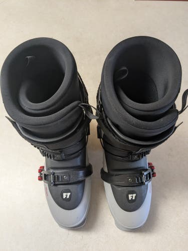 Used Men's Full Tilt Descendant 100 Mondo 29/29.5