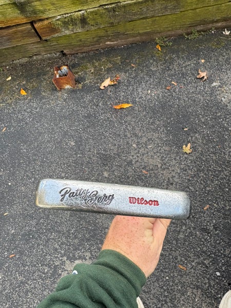 Silver Men's Wilson Blade Right Handed Putter (Used)
