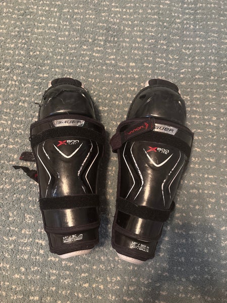 Intermediate Bauer Vapor X800 lite 12" Shin Pads (Used)