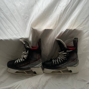 2021 Bauer Vapor X Shift Pro Hockey Skates Regular Width 8.5 (Used)