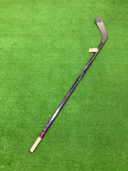 Junior Bauer Twitch Hockey Stick Left Hand P28 (Used)