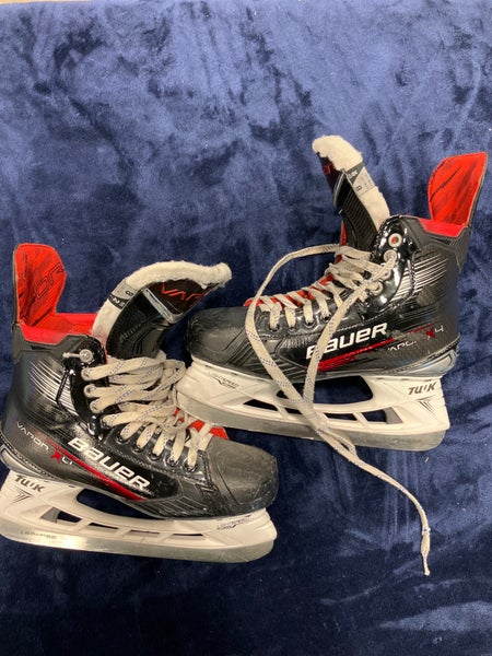 Senior Bauer Vapor X4 Hockey Skates 8 (Used)