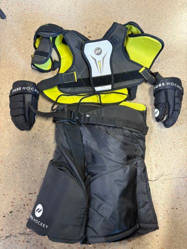 Youth Pure Hockey Starter Kit - Gloves, Shoulders, Pants (Used)