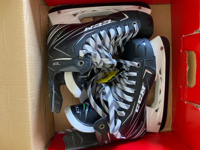CCM RibCor 70K Hockey Skates Regular Width Size 4.5 (New)