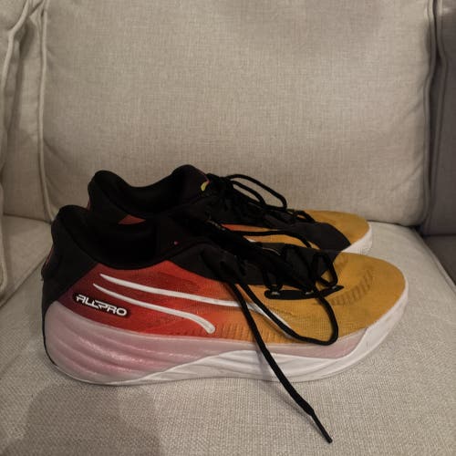 Men's Size M 12.0 (W 13.0) Puma Shoes (Used)